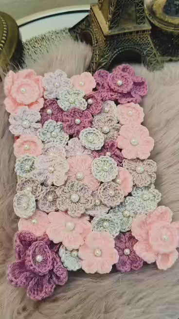 Mini Crochet Flowers with Pearl - pattern
